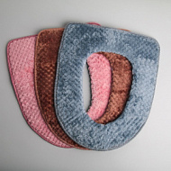 Чехол на сиденье для унитаза на липучках Доляна Плюш 34×40 см, цвет МИКС